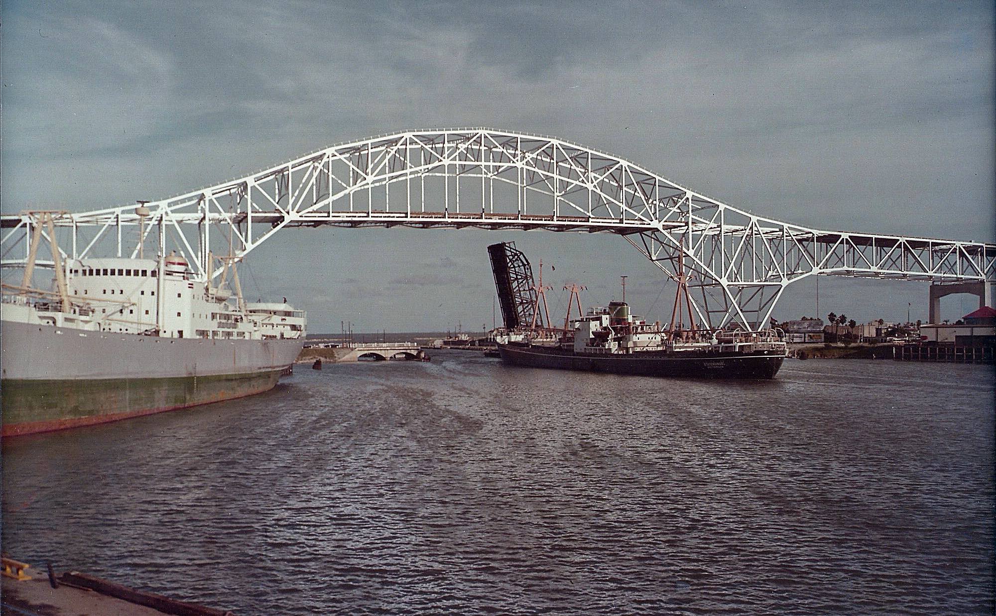 Harbor Bridge and Bascule Bridge